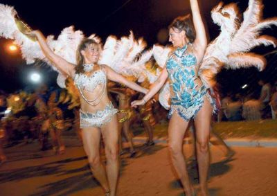 �Splash!: El carnaval salpica y refresca el verano