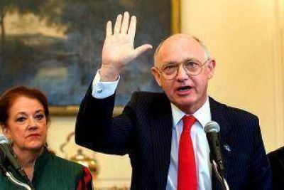 "El Reino Unido negoci� con una dictadura y no lo hace con una democracia"