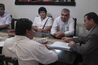 Recibieron a instituciones de Ica�o por la problem�tica del agua