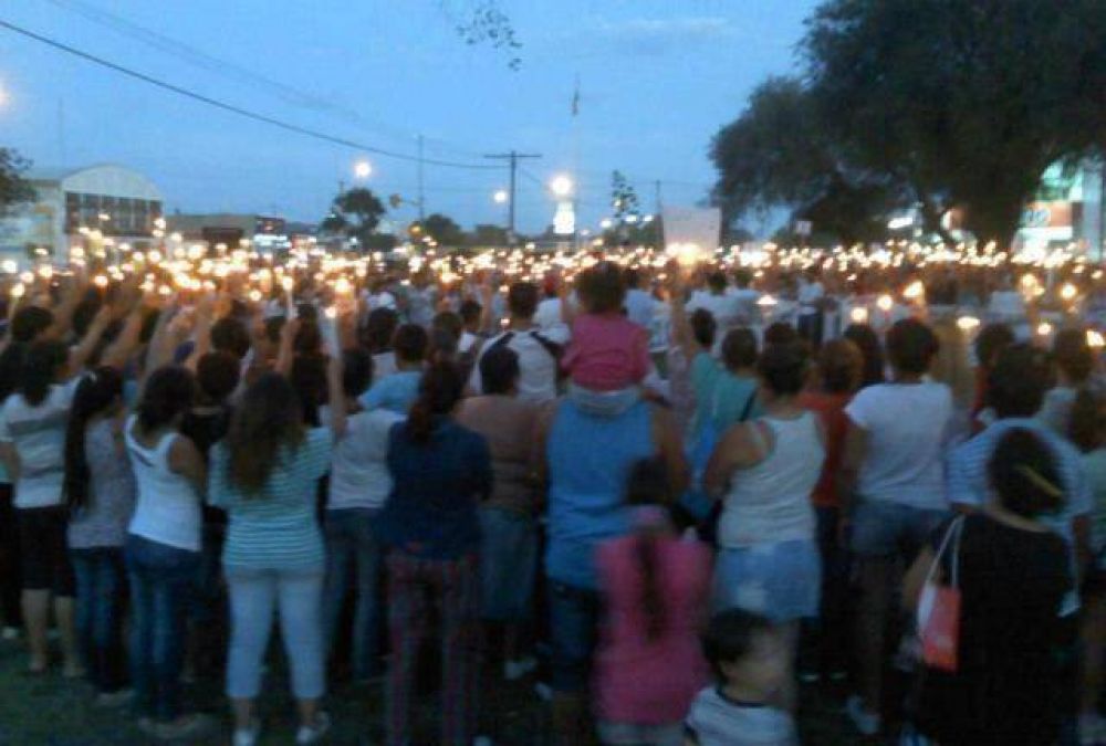 Bat�n transform� el dolor del luto en un multitudinario pedido de justicia