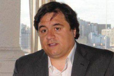 Telefon�a celular: ''�sto no puede seguir as�''