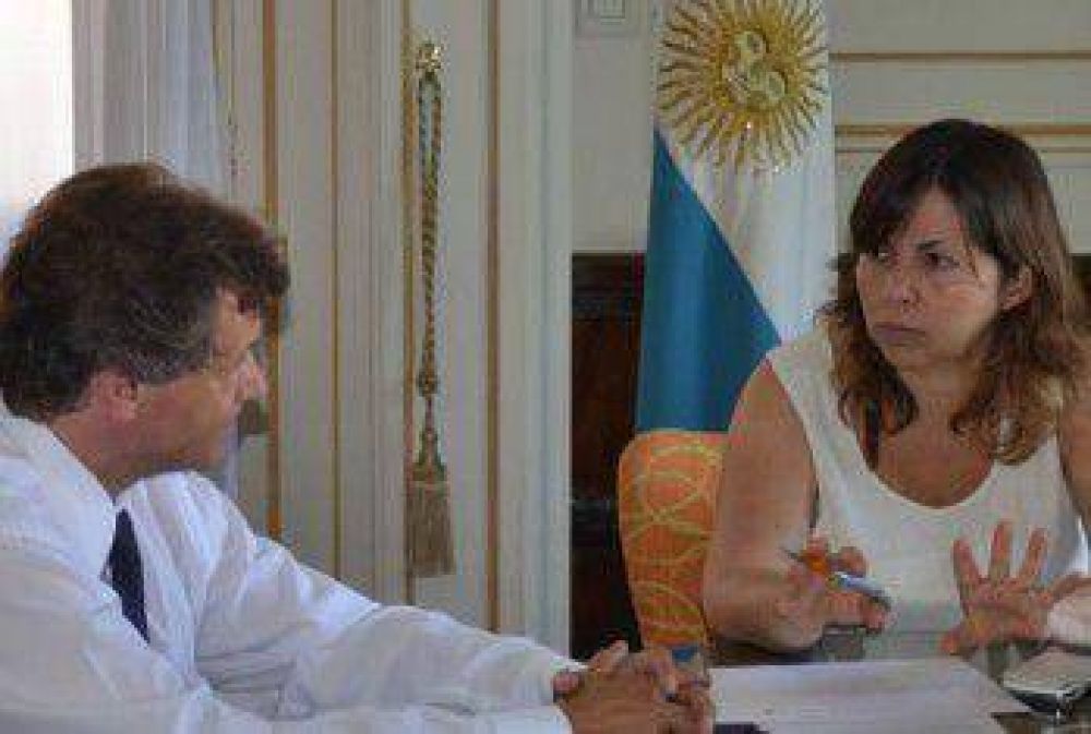 Reuni�n de trabajo entre el Intendente Pulti y la Ministra Batakis