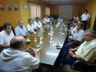 Legisladores radicales en la Cooperativa de Tabacaleros analizaron coyuntura del sector