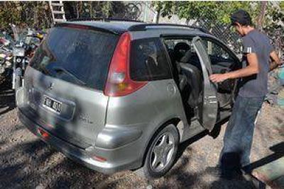Detenido por presunta estafa: entreg� cheques sin fondo para adquirir un auto			