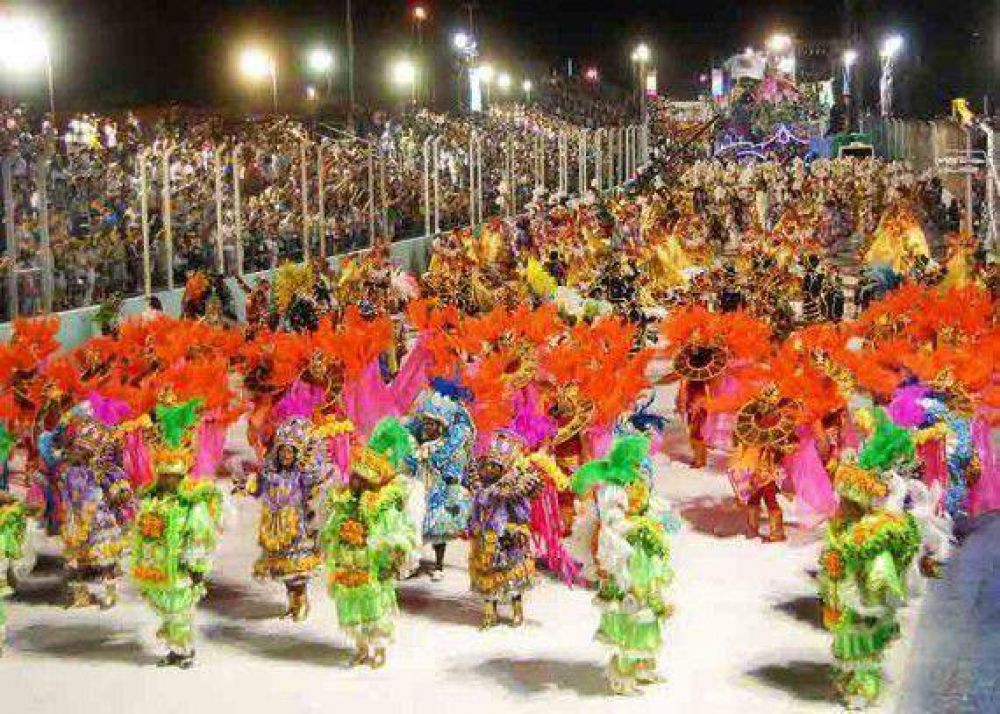 Inauguran la muestra temtica del Carnaval de Ro en San Luis