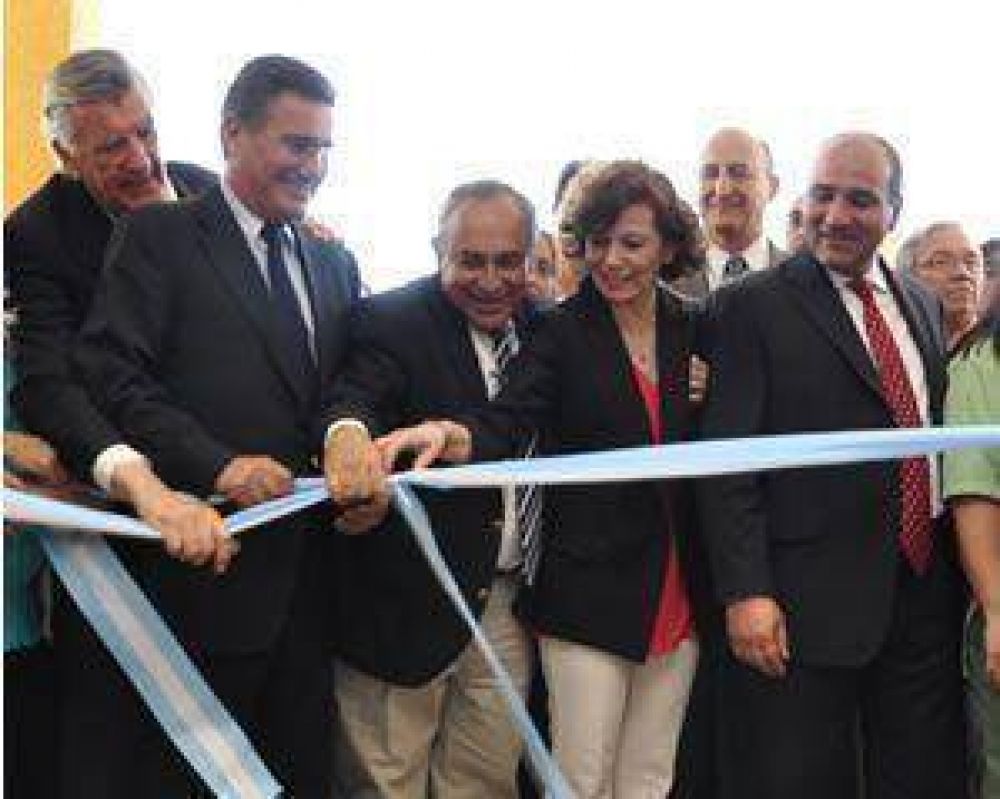 Naci�n env�a fondos para nuevo centro de salud en Chimbas
