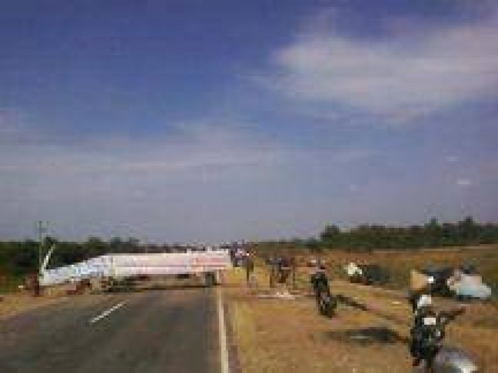 Obreros amenazan con cortar la ruta a San Agust�n en reclamo por pago de salarios