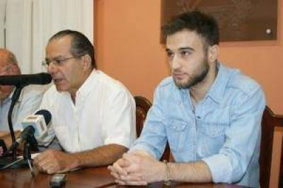 S�enz Pe�a ya cuenta con la bandera que representar� a la ciudad