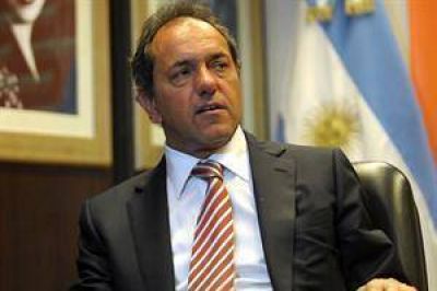 Scioli dijo que "es imposible" afrontar el 30% de aumento que piden los docentes