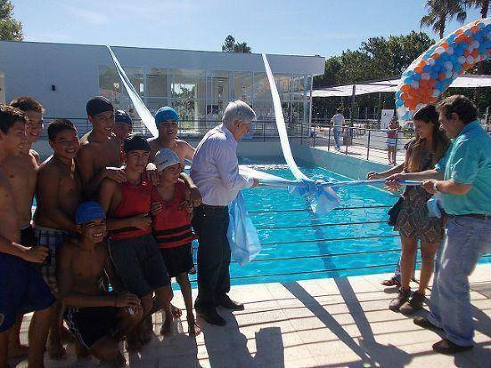 Luis Andreotti inaugur� las obras en el polideportivo N 3 de San Fernando