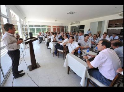 �Este gobierno se juega a fondo y todos los d�as�