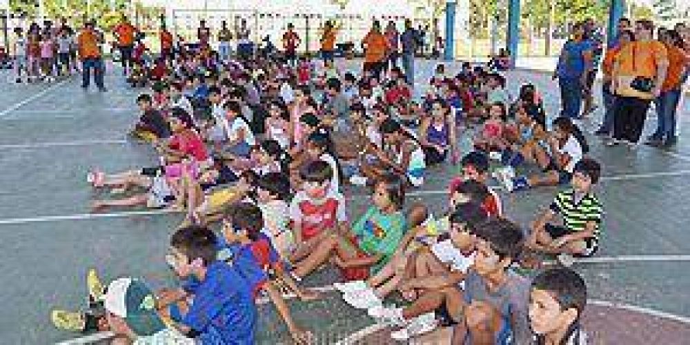 La Municipalidad realiz� el cierre de las colonias de vacaciones