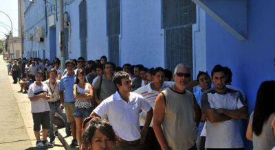 Celestes y "millonarios", por una entrada
