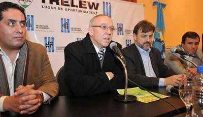 Buzzi despidi� a "Laly Maza" y design� a Marcelo Jones como Ministro de Ambiente