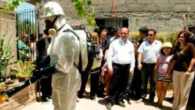 Manzur garantiz� las vacunas contra la gripe A para los grupos de riesgo