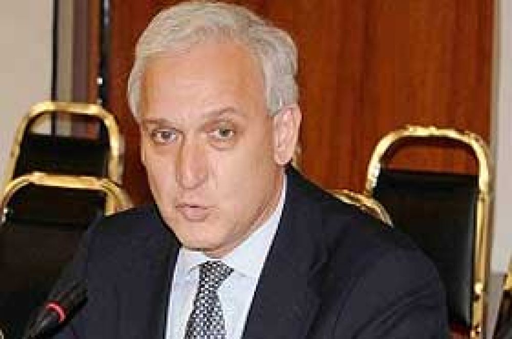 Fuks: "Macri es el adalid de la antipol�tica"