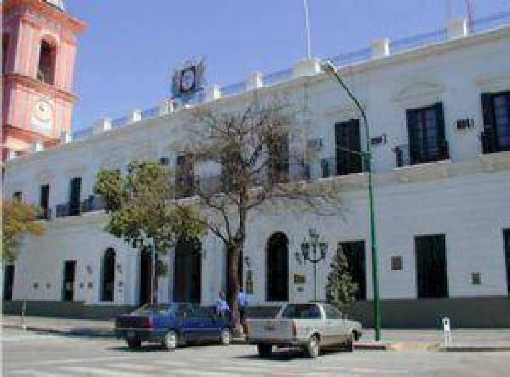 Afirman que dados de baja trabajaron con becas y contratos por varios a�os