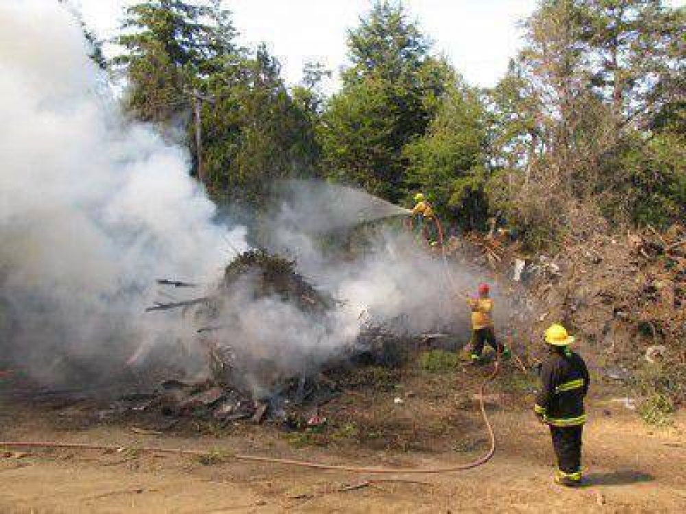 Otro incendio intencional en el Parque Industrial