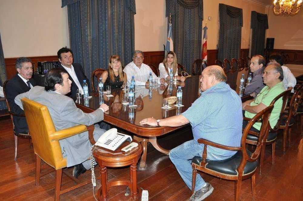 El Gobernador Gerardo Zamora recibi� a Leo Dan