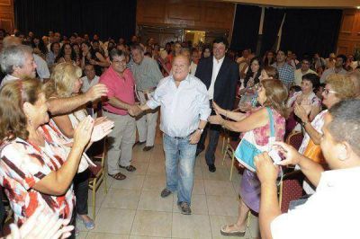 Con una charla, Leo Dan dio inicio al ciclo de coferencias 2013
