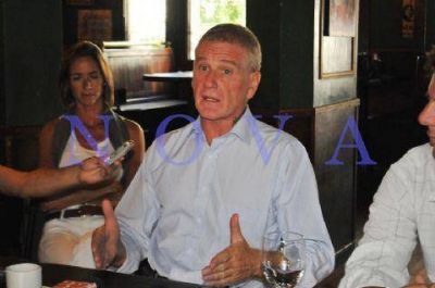 De Narv�ez habl� de Scioli y Massa y resalt� que todav�a est�n dentro del FpV