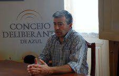�La gesti�n Inza se sirve de la pol�tica y no est� al servicio de los vecinos�