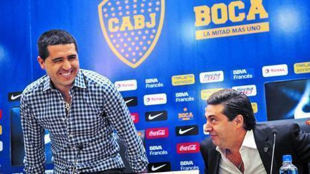 Riquelme y Angelici, cara a cara