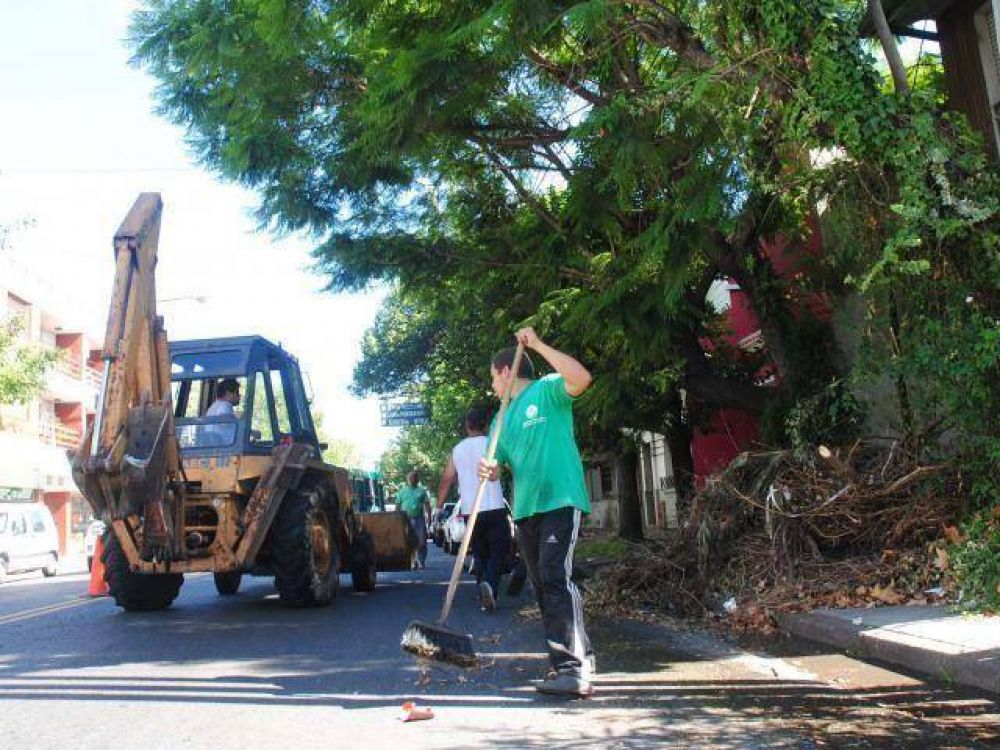 Contin�an los operativos de limpieza en barrios