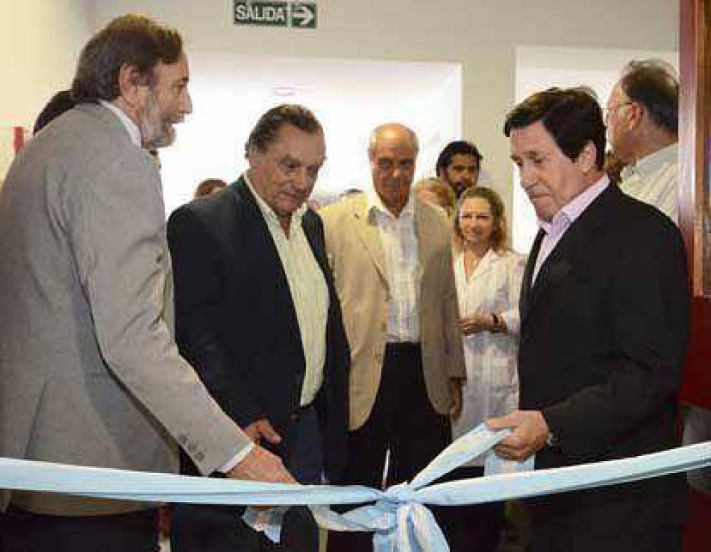 Inauguraron salas de alta complejidad en el Hospital Narciso L�pez de Lan�s
