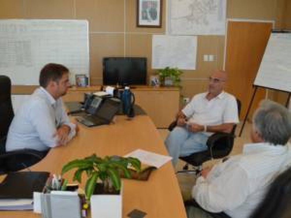 El ministro del Campo se reuni� con representantes del INTA