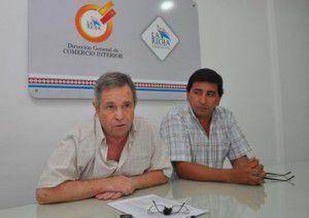El gobierno acord� con los comerciantes una canasta escolar