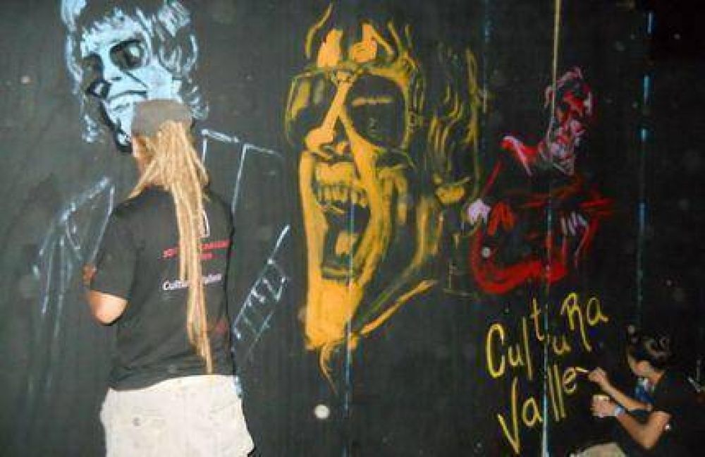 Destacados m�sicos homenajaron a Spinetta en Villa Gesell