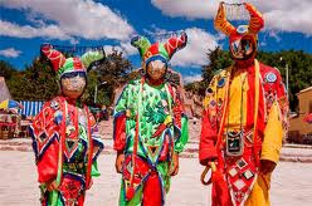 El Carnaval llega con turismo, color y alegr�a