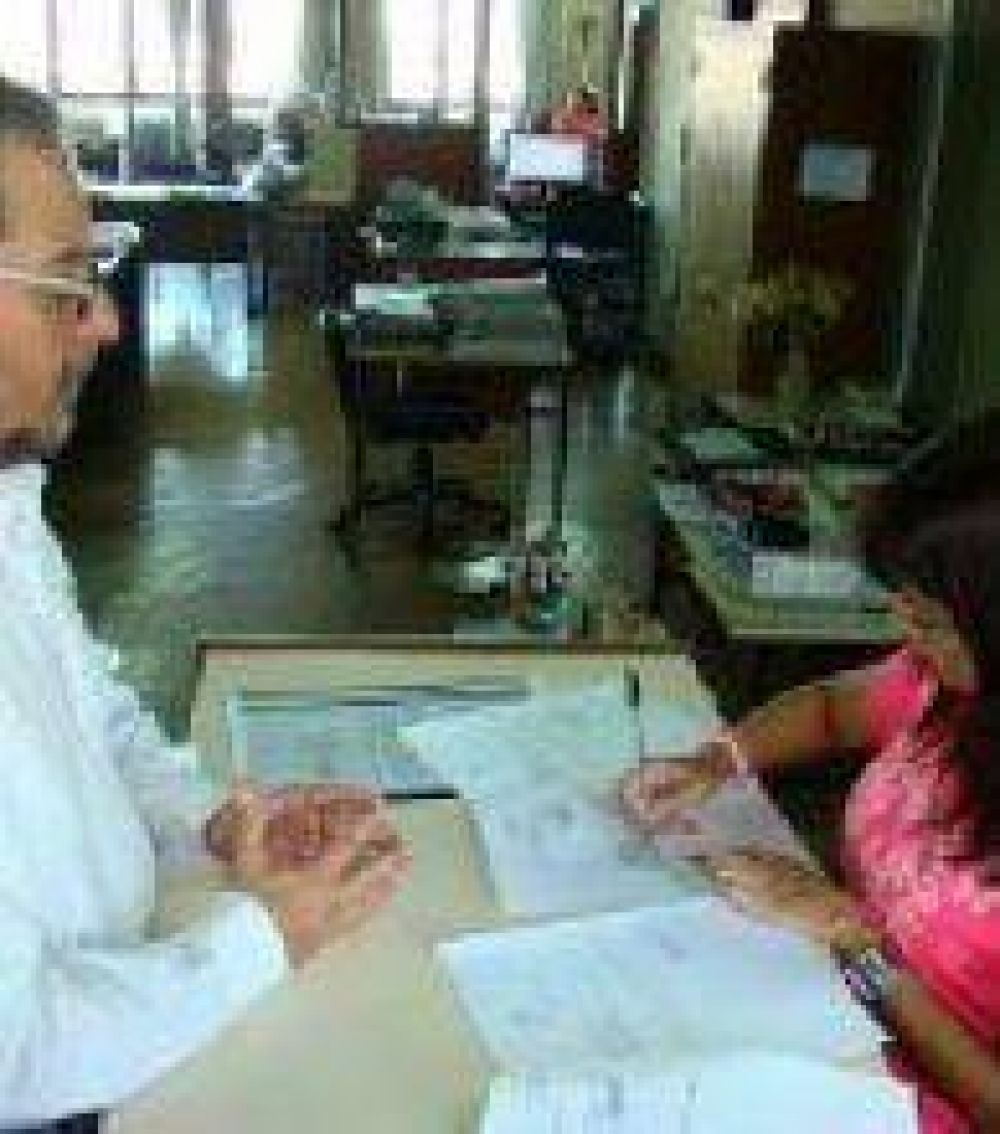 La Fiscal�a de Investigaciones Administrativas inici� de oficio la investigaci�n sobre corrupci�n en el gobierno provincial