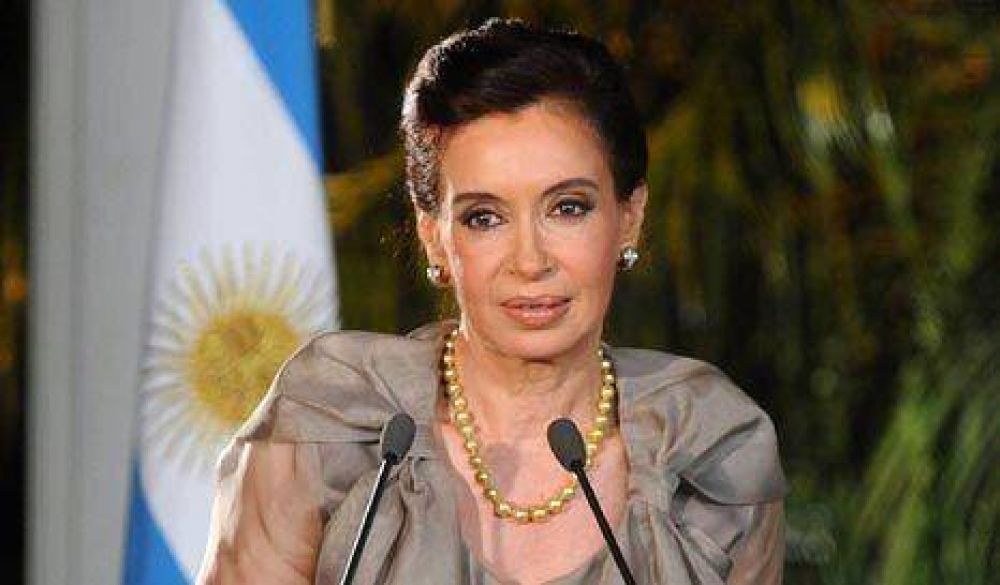 Cristina: "Ni el ex presidente ni yo quitaremos trabajo a los argentinos"
