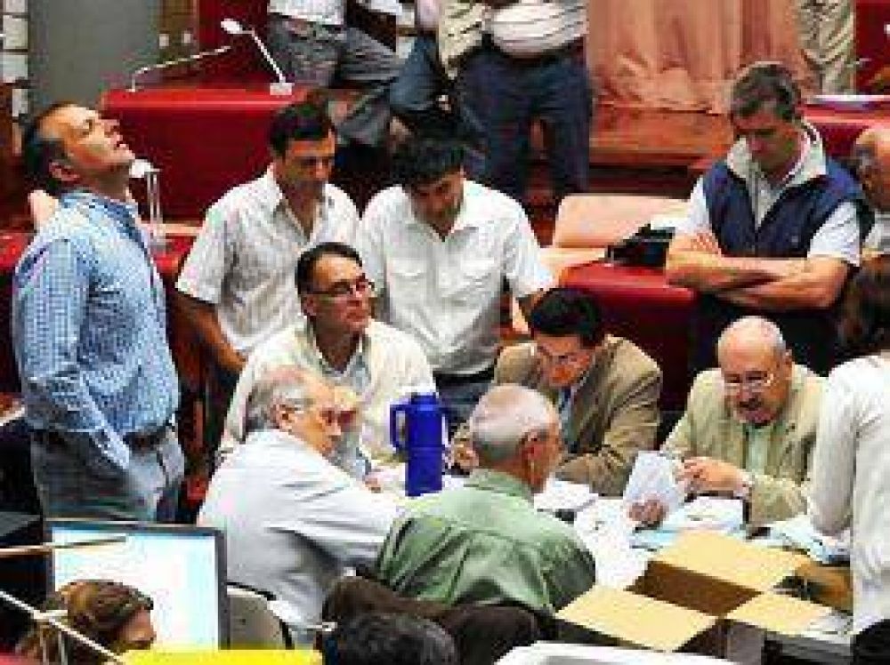 Jur� Eliceche: Cr�nicas De Una Unidad Borroneada