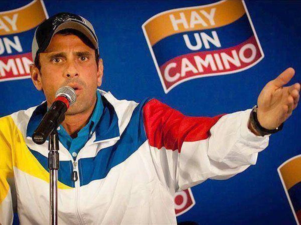 Capriles: "Maduro quiere acabar con el pa�s"