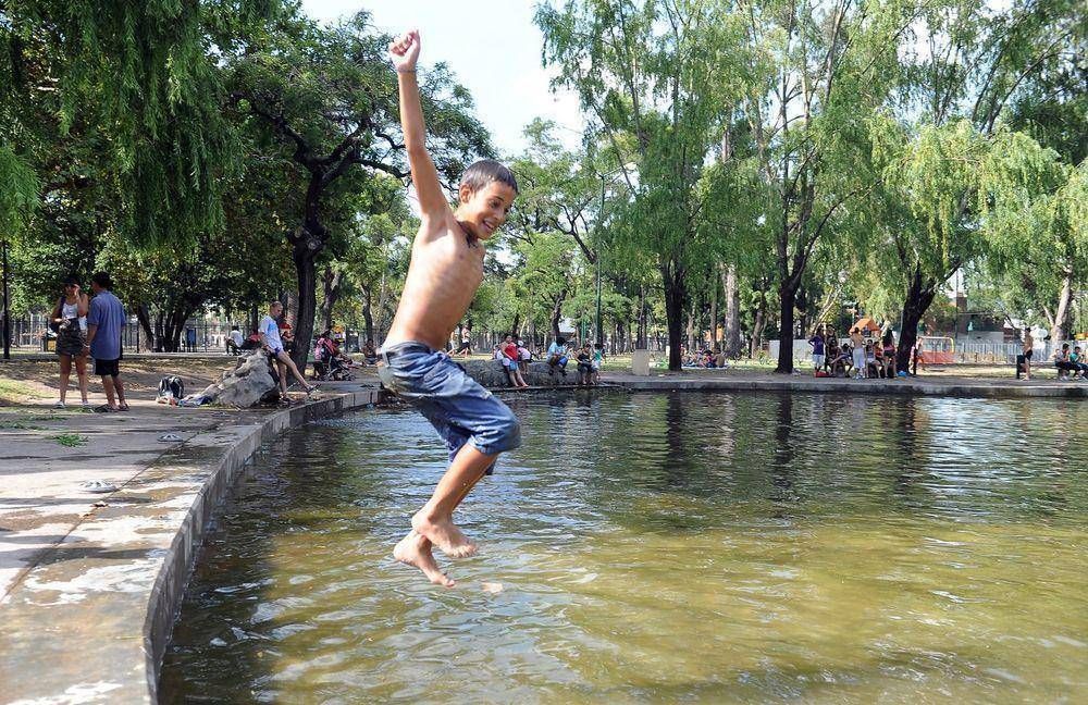  Fin de semana caluroso, nublado y con probables lluvias