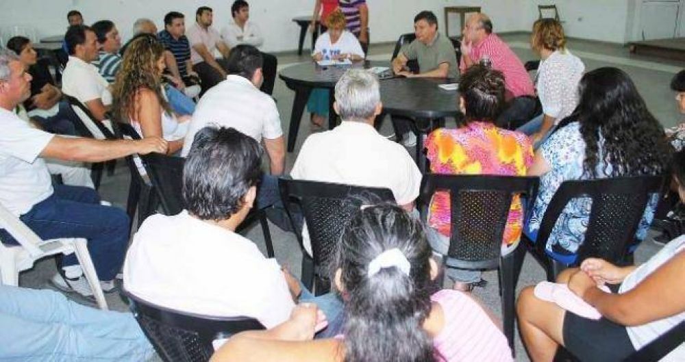 Peppo acord� agenda de trabajo con agrupaciones sociales, pol�ticas y gremiales