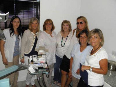 Rotary Club Pilar Norte don� materiales odontol�gicos al Centro de Salud de San Alejo