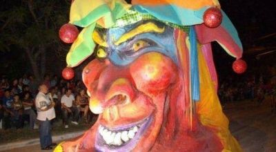 Castelli tambi�n vive el carnaval