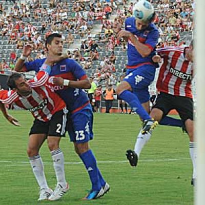 Tigre se comi� al Le�n en el debut del Torneo Final