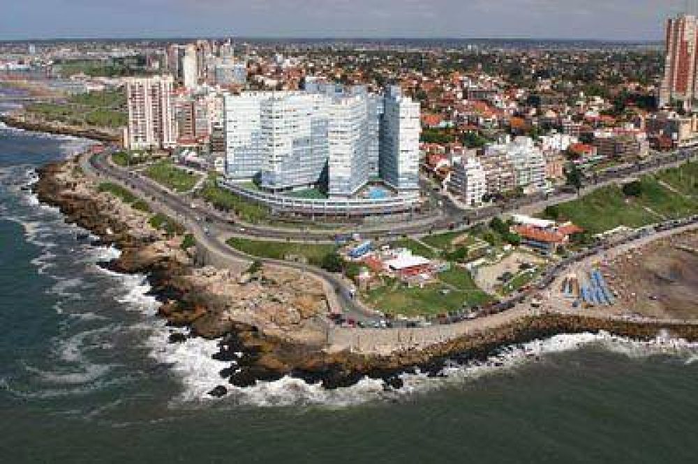 Inauguran un centro de salud en el 139� aniversario de la ciudad