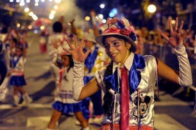 Cerca de 200 localidades festejan los cuatro d�as del "Carnaval Federal de la Alegr�a"