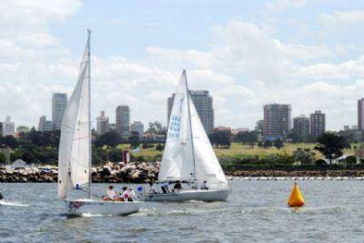 La 48 Semana Internacional del Yachting comenz� con las regatas de Match Race