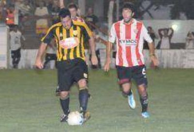 Santamarina gole� en el San Mart�n y cristaliz� su anunciada clasificaci�n