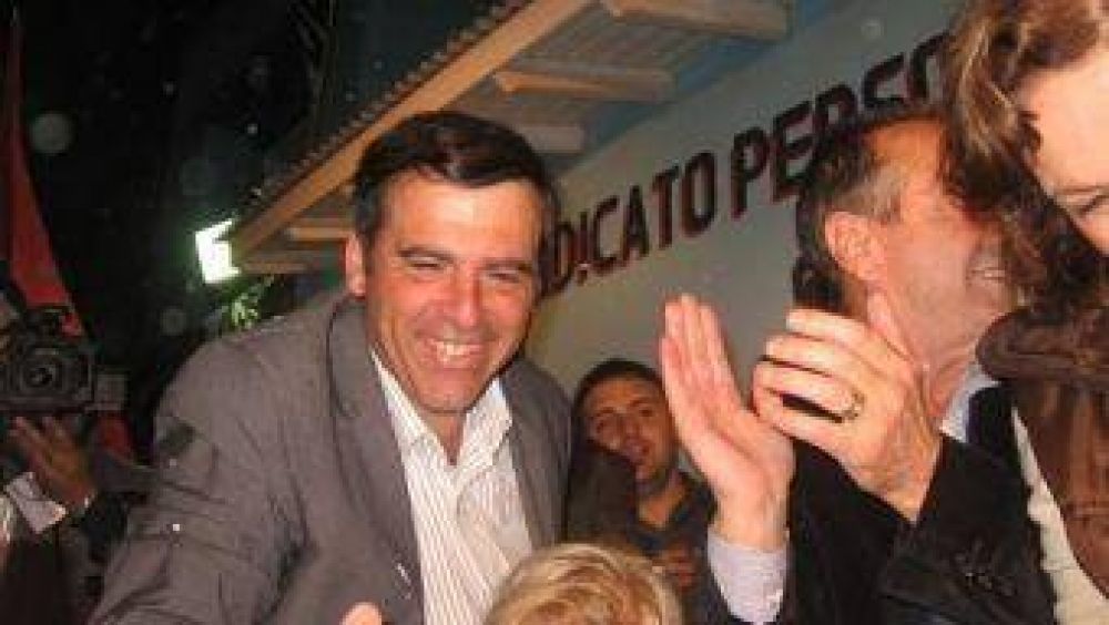 NO SE VA HASTA QUE RESUELVA LA CORTE