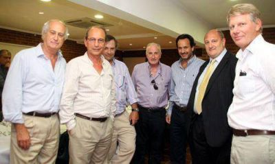 Empresarios invertir�an 60 millones de d�lares en el Puerto	