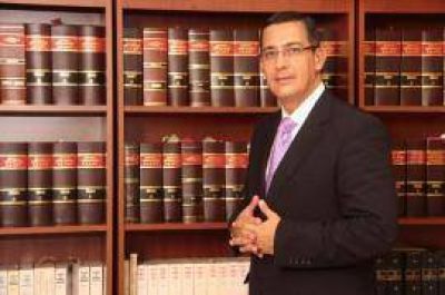 Denunciaron por enriquecimiento il�cito a Cacho Cortalezzi