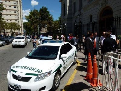 Gendarmer�a cuenta con nuevos m�viles para patrullar la ciudad